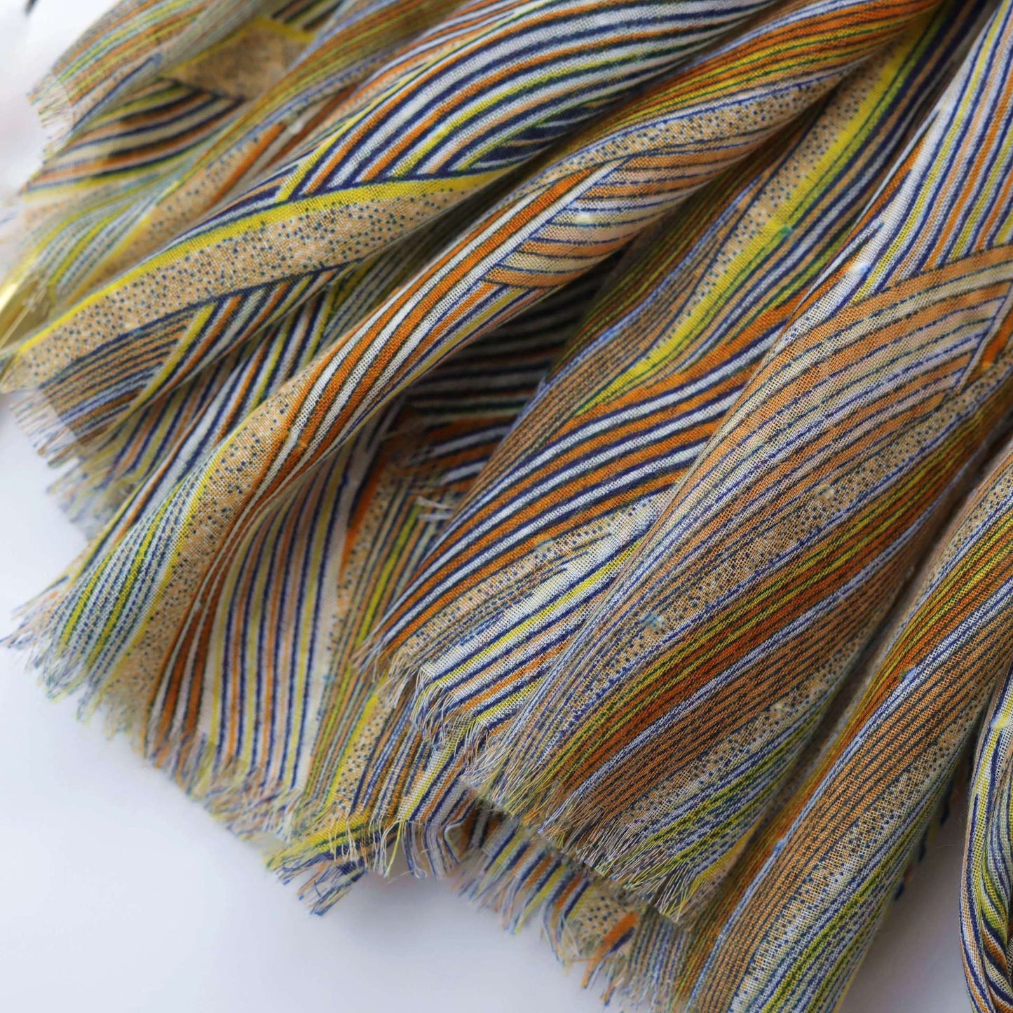 Earthline Abstract Striped Printed Stole