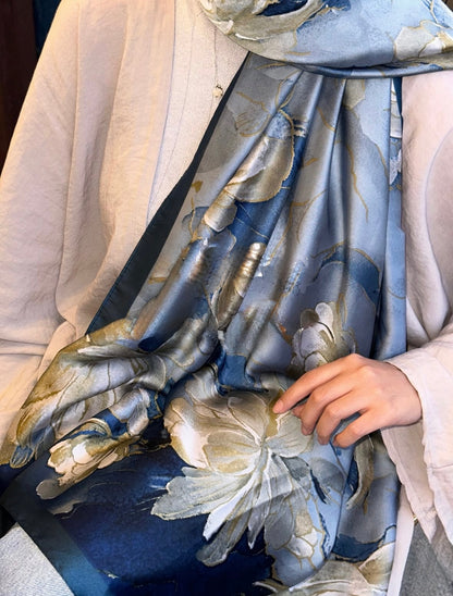Hamlette  Satin Stole