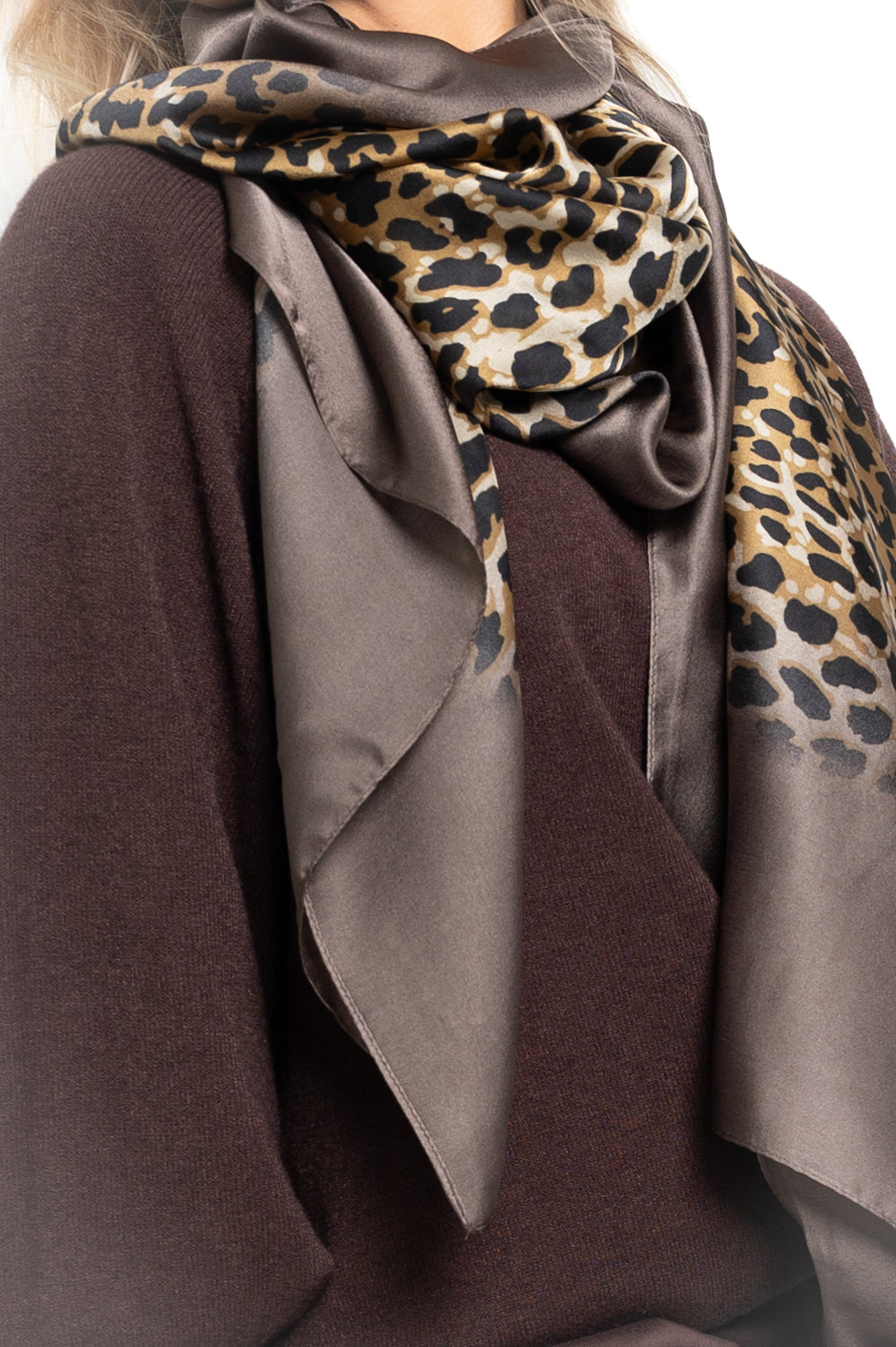 Leopard Whisper Stole