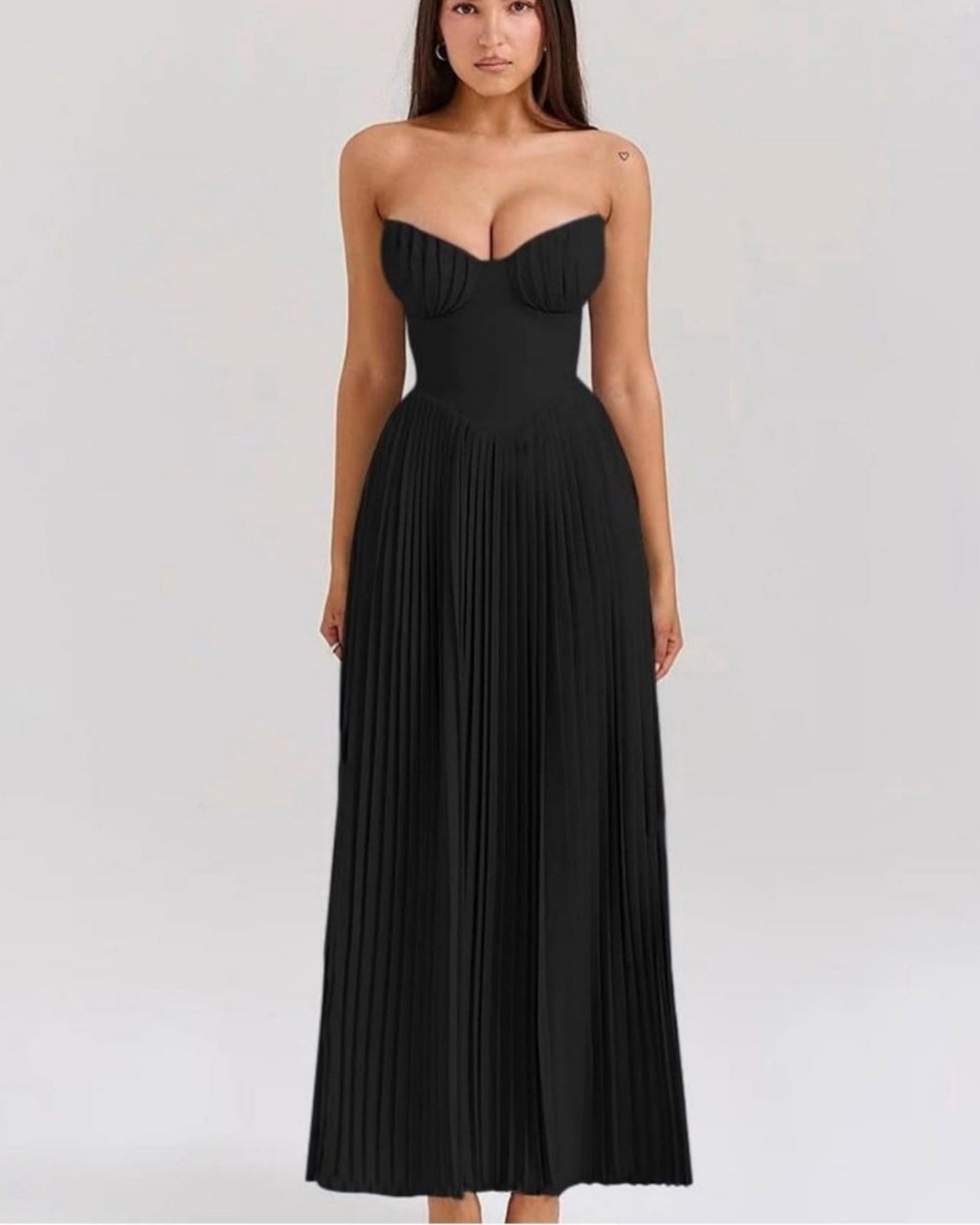 Macreal Elegant Pleated Strapless Maxi Dress