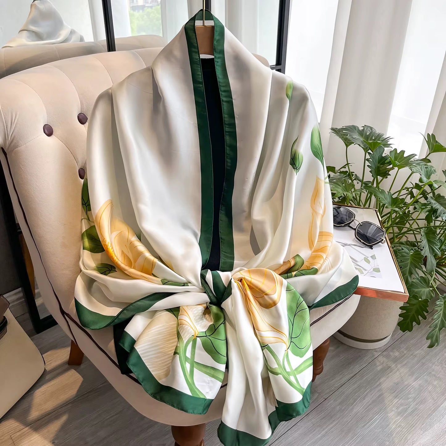 Lily Whisper Luxe Printed Stole