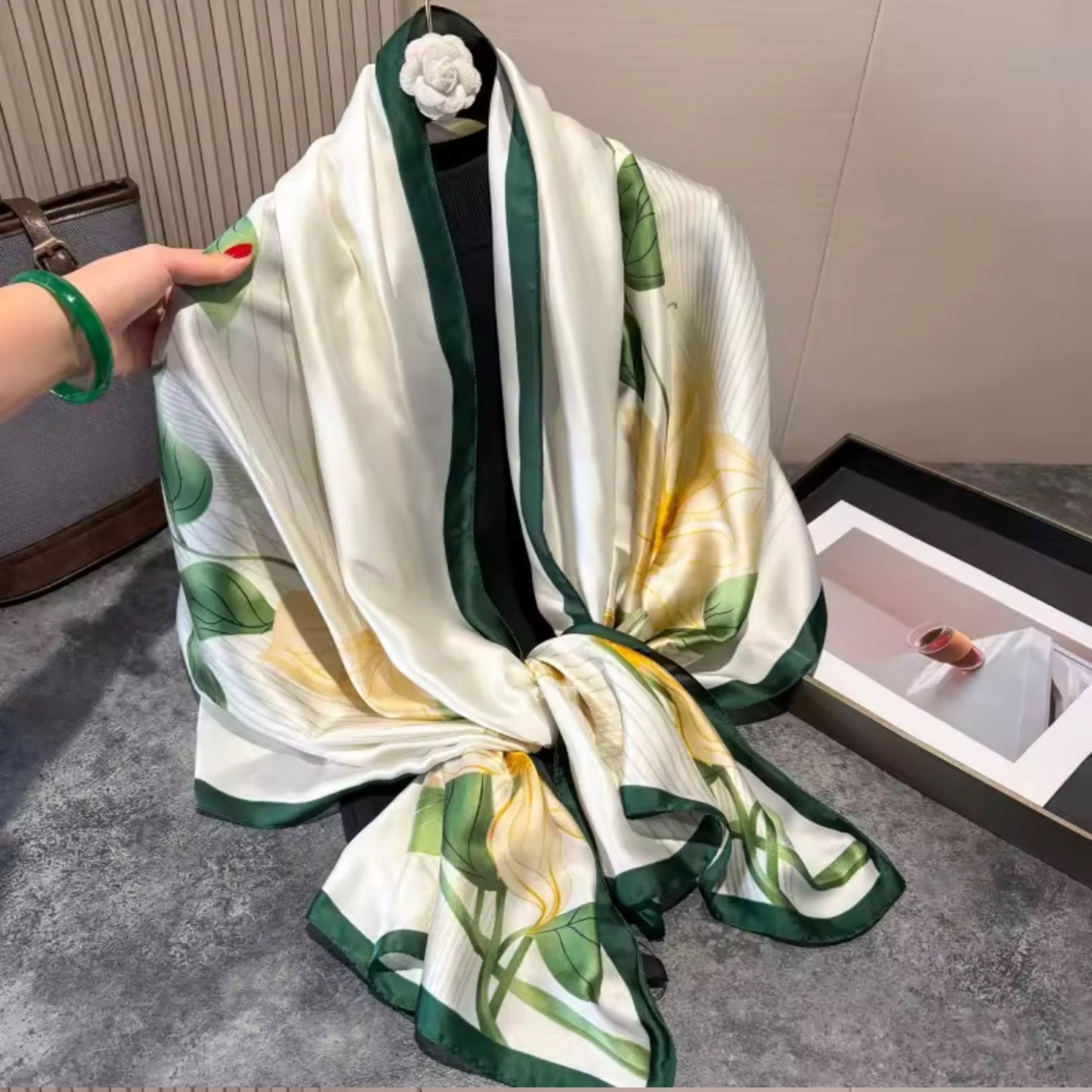 Lily Whisper Luxe Printed Stole