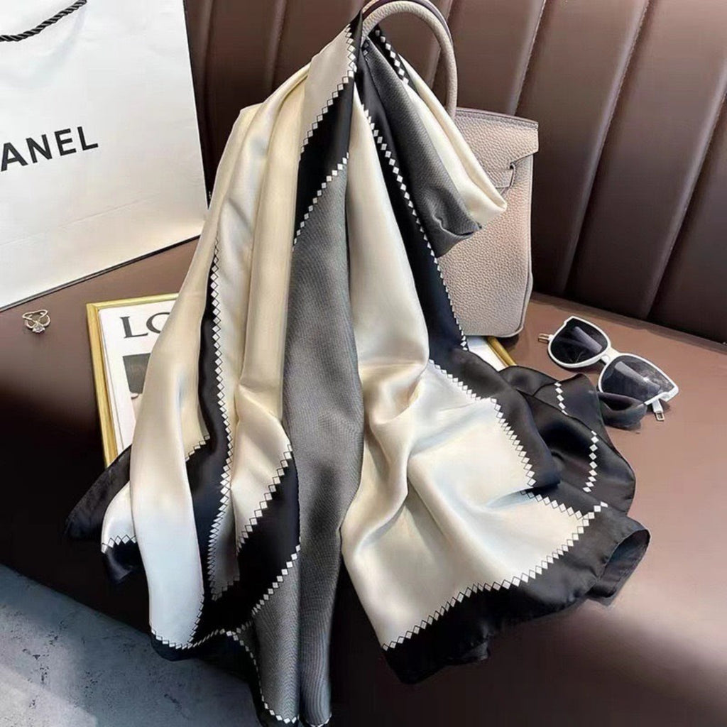 The Duchess Diamond Silk Stole