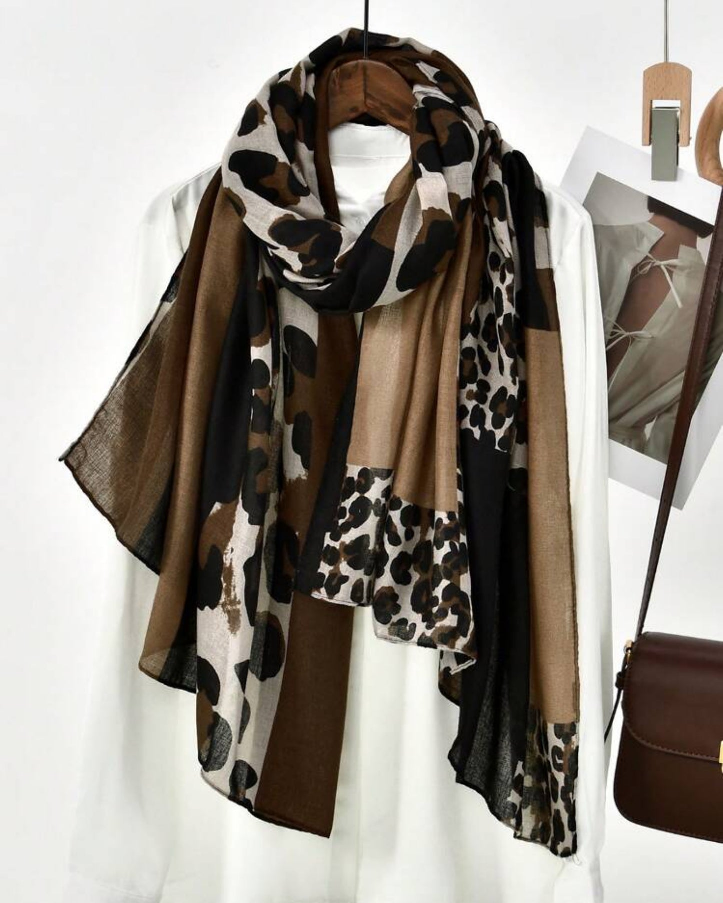 Lightweight cotton stole with animal print design